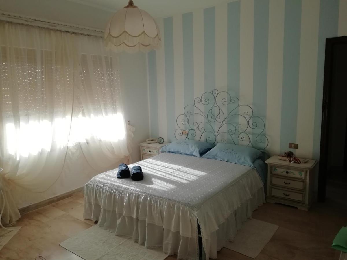 B&B La Regina Carbonia Esterno foto